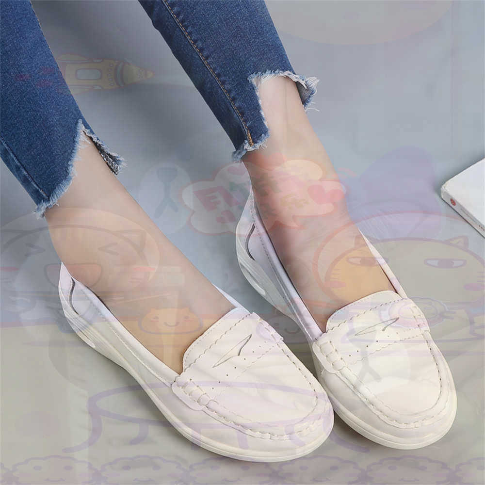 Tech Girl Accessories - Sepatu Ukuran Besar Wanita Slip-On Lembut