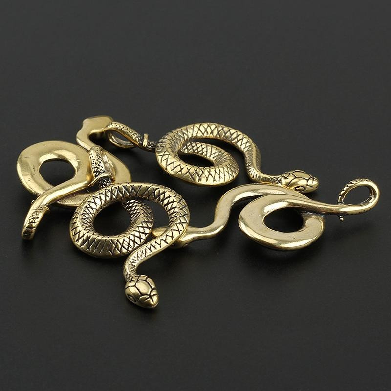 1/2 Buah Liontin Zodiak Ular K - Tech Room Accessories ulasan dan harga