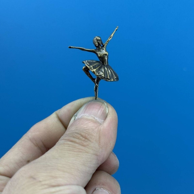Figur Aksi Angsa Hitam Metal B - Tech Girl Accessories ulasan dan harga